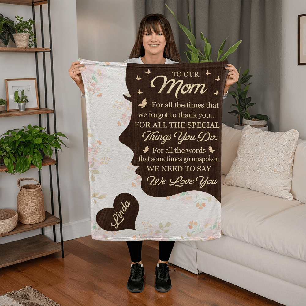 To Our Mom Personalized Blanket – Custom Mom Gift from Kids, Mother’s Day Gift for Mom, Sentimental Mom Throw Blanket with Name