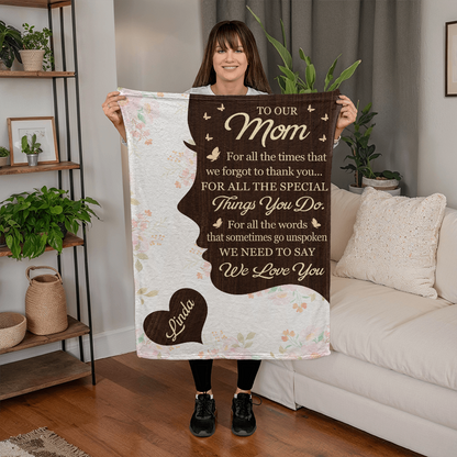 To Our Mom Personalized Blanket – Custom Mom Gift from Kids, Mother’s Day Gift for Mom, Sentimental Mom Throw Blanket with Name