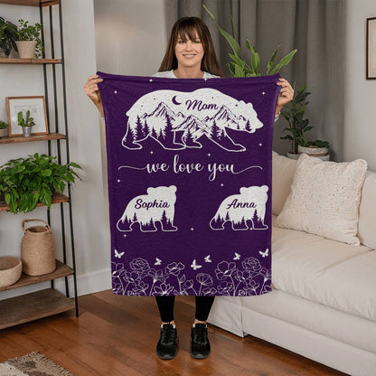 Mom We Love You Personalized Bear Blanket – Custom Mom Blanket with Kids Names, Mother’s Day Gift for Mom, Family Bear Throw Blanket