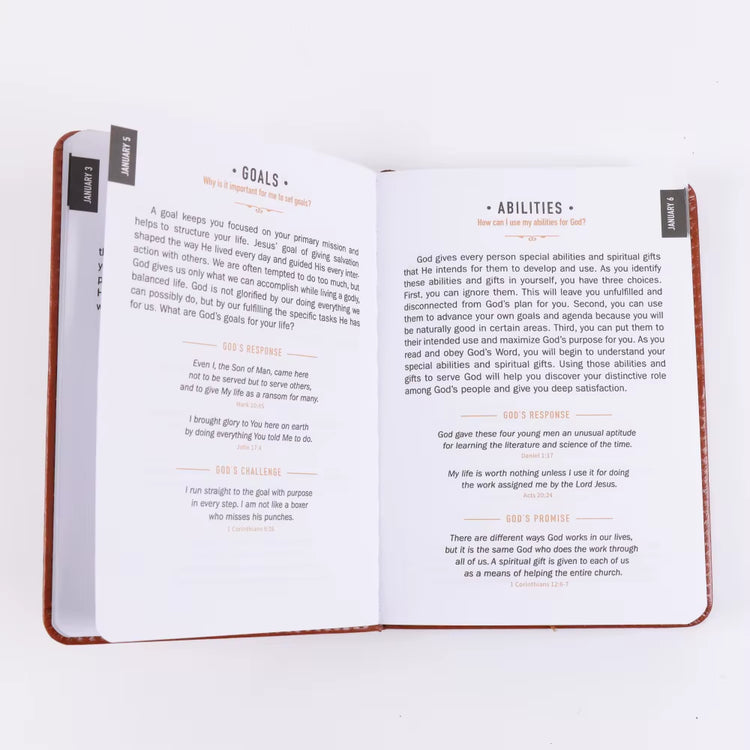 One Minute with God for Men 365 Devotions, Brown Faux Leather Flexcover, Ideal Gift for Dad, Husband, Pastor