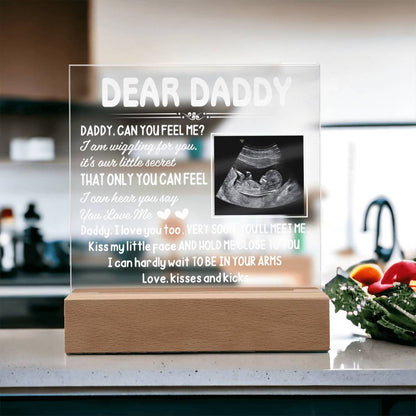 Dear Daddy LED Acrylic Plaque – Pregnancy Announcement Night Light with Ultrasound Photo &amp; Heartfelt Message from Bump