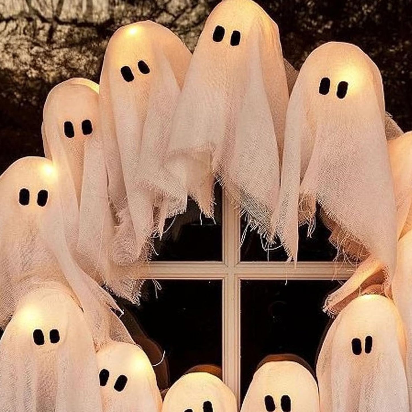 Glowing Ghost Door Wreath